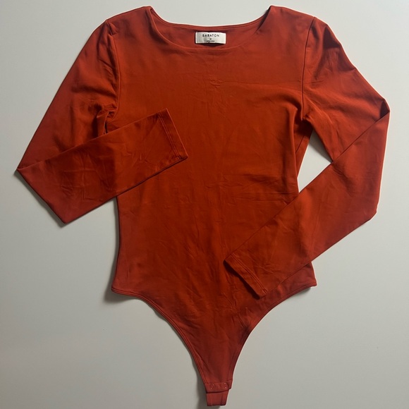 Babaton Aritzia Contour Long Sleeve Bodysuit, Size M - Picture 1 of 6